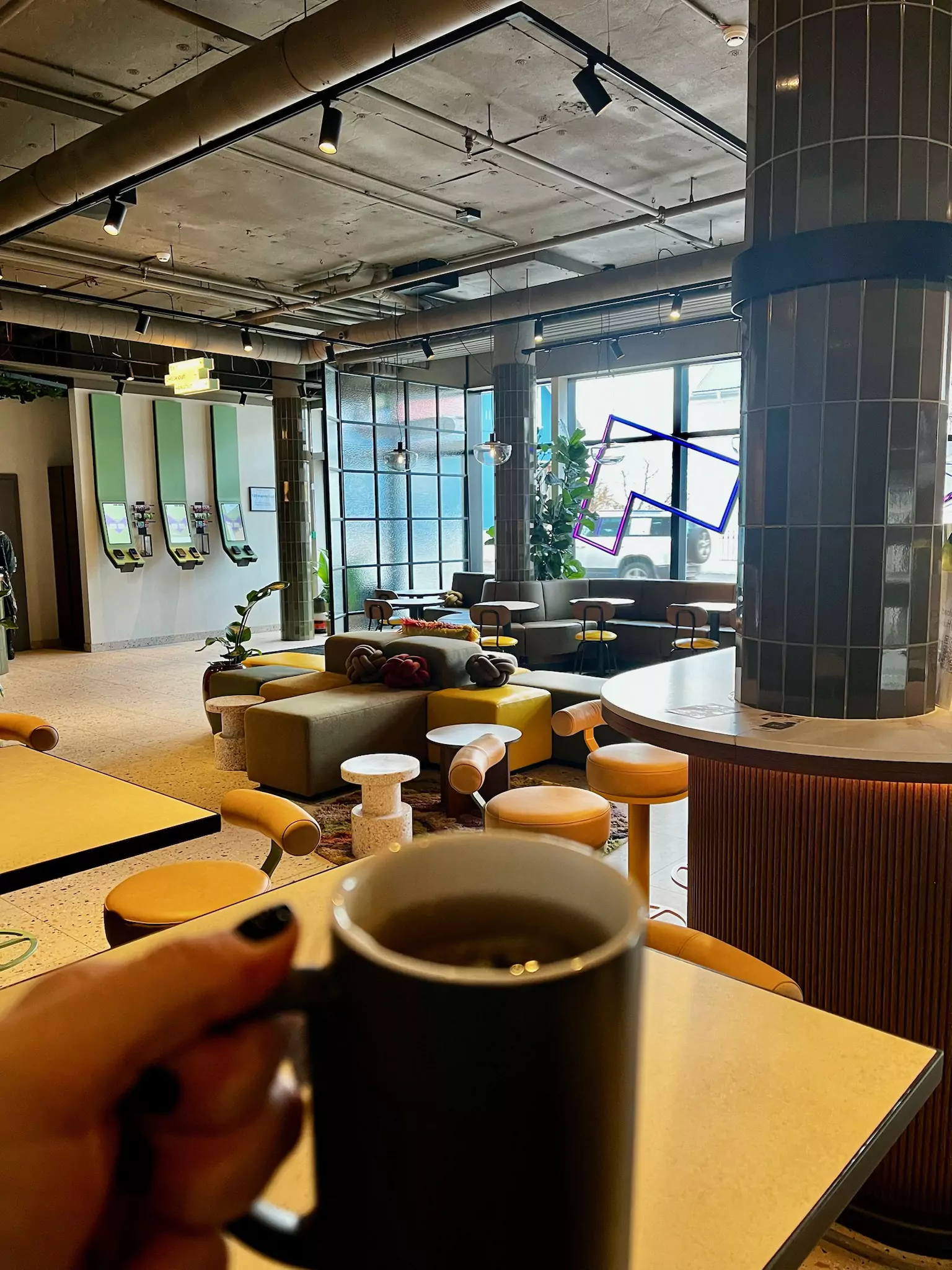 Lobby CityHub Reykjavik